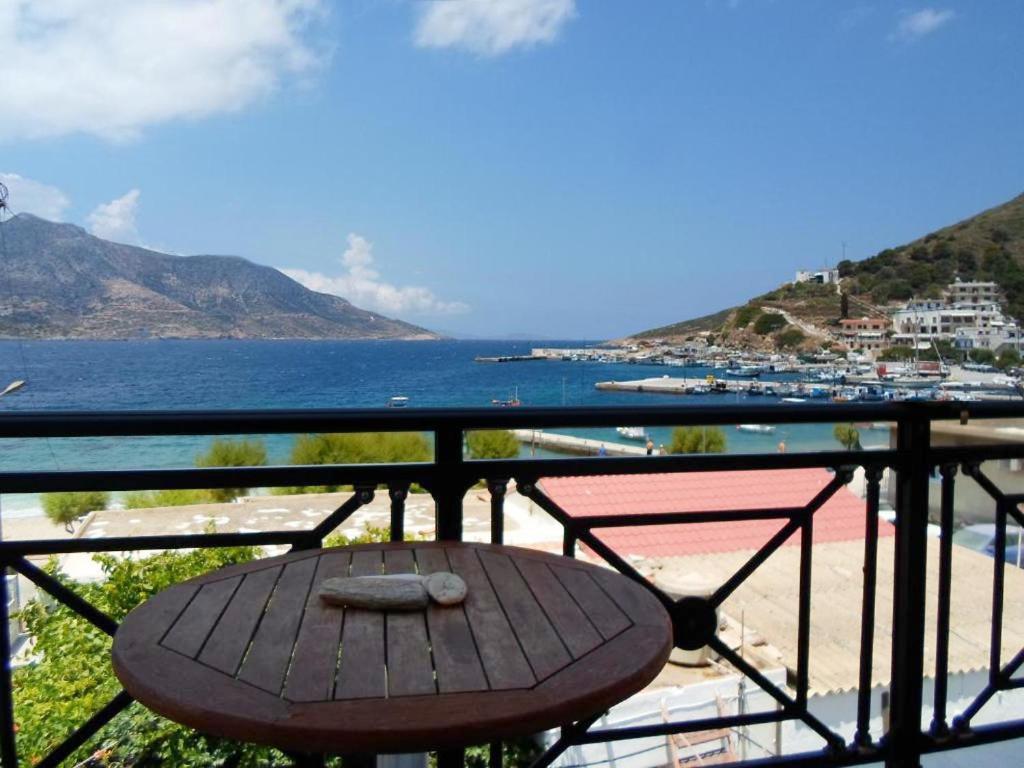 Aparthotel Costareli Fourni Ikarias Exteriér fotografie