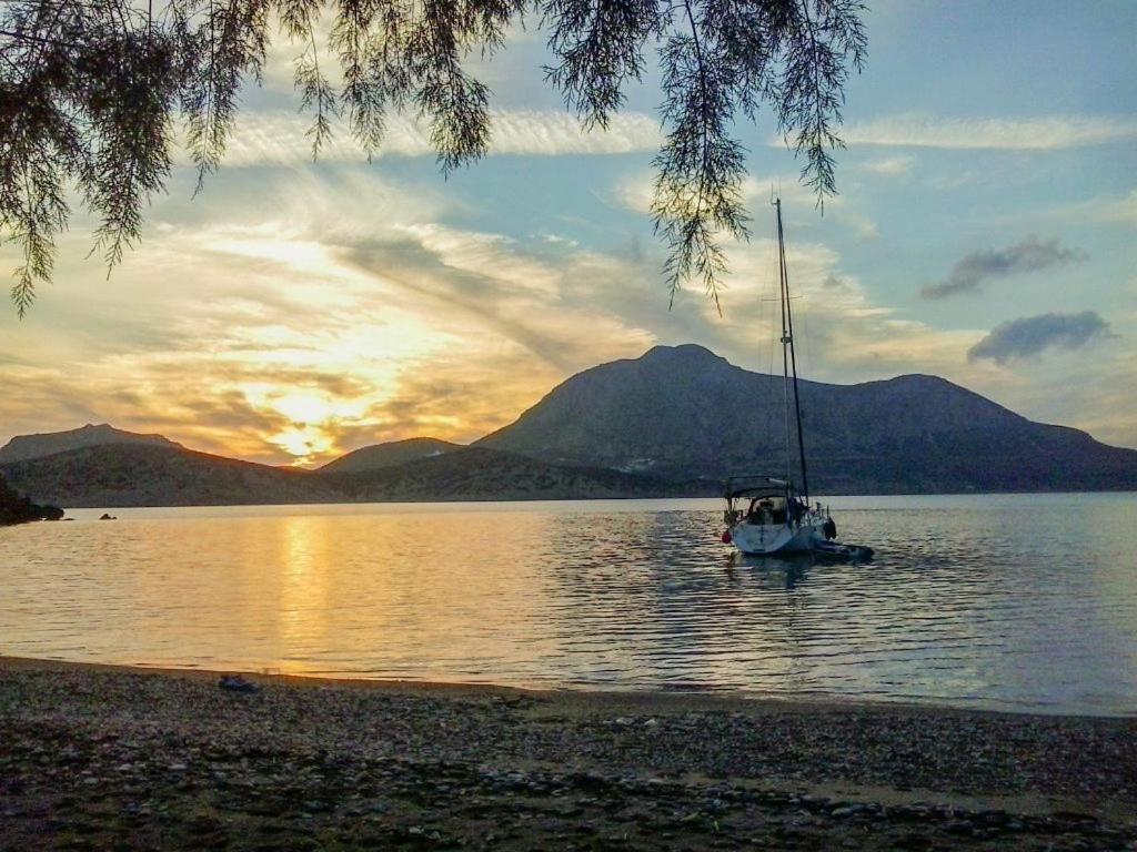 Aparthotel Costareli Fourni Ikarias Exteriér fotografie