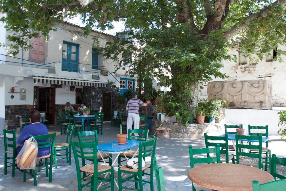 Aparthotel Costareli Fourni Ikarias Exteriér fotografie